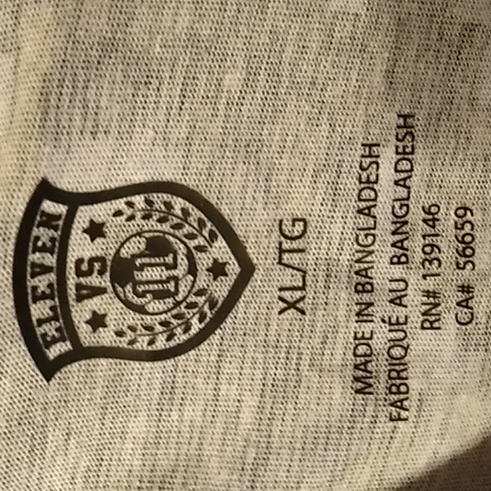 Nwt USA T-shirt (XL) - Picture 9 of 9